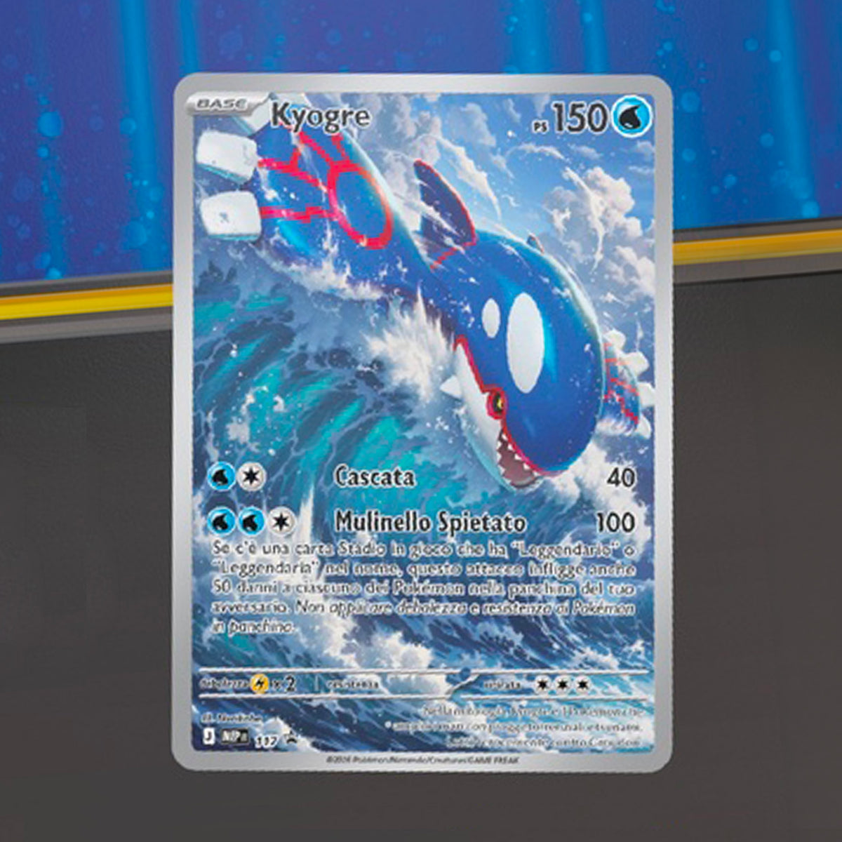 Pokémon TCG - Megaevoluzione Dominio Delta - Set Allenatore Fuoriclasse con 9 Bustine e Accessori (ITA)